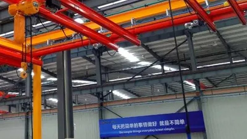 揭秘小型起重机：厂家直销价格背后的秘密